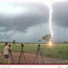 vamo_tira_fotinha_na_chuva