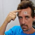 eletricista_leva_tres_tiros_e_projetil_fica_alojado_na_testa