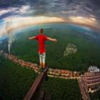 fotografo_arrisca_a_vida_por_imagens_unicas_de_lugares_altos