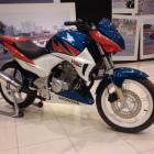 copa_cb_300r_estreia_no_pirelli_superbike