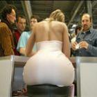 pesquisa_ficar_sentado_varias_horas_no_trabalho_faz_bumbum_crescer