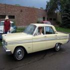 idosa_de_93_anos_esta_vendendo_carro_com_927_mil_km_rodados