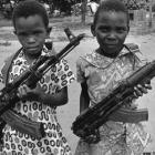 nao_batam_em_criancas_e_seriomuitas_agora_tem_armas