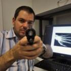 conheca_a_arma_que_dispara_apenas_na_mao_do_dono