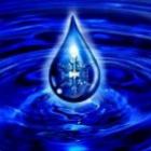pesquisadores_afirmam_a_agua_nao_e_incolor_ela_e_azul