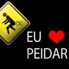 por_que_um_peido_fede_tanto_fique_sabendo