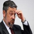 7_desculpas_esfarrapadas_para_palocci_explicar_como_ganhou_tanto_dinheiro