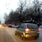 patinou_de_carro_no_gelo_ta_vivo_porem_fedido