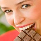 Consumo moderado e frequente de chocolate “pode ajudar a emagrecer”.