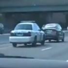 motorista_devagar_em_frente_da_policia