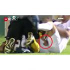 jogador_aperta_os_testiculos_do_adversario_video_