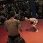 lutador_imita_jon_jones_mas_acaba_brutalmente_nocauteado_em_segundos
