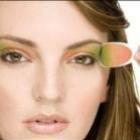 Sombra Adesivo: A Nova Maquiagem Instantânea para os Olhos