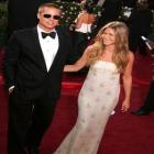 Brad Pitt liga para Jennifer Aniston e pergunta se pode ir ao seu casamento 