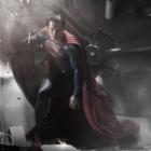 Primeira imagem oficial e Clark Kent no set de Superman - O Homem de Aço