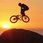 incriveis_acrobacias_feitas_com_uma_bicicleta