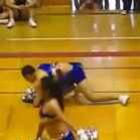 qual_o_erro_dessas_cheerleader