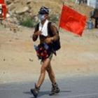 homem_anda_1600_km_em_caminhada_de_seis_semanas_para_casar_com_a_namorada