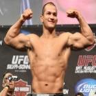 Vejam a Unica Vitoria de Junior Cigano o Campeão dos Pesos Pesados do UFC.