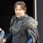 veja_russell_crowe_como_jorel_no_set_de_superman_o_homem_de_aco