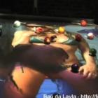 mesa_de_sinuca_com_efeitos_digitais_promete_deixar_o_jogo_mais_excitante_