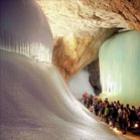 Eisriesenwelt, a maior caverna de gelo do mundo