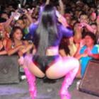 mulher_melancia_leva_galera_ao_delirio_em_show