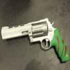 conheca_a_pistola_que_mata_zumbis