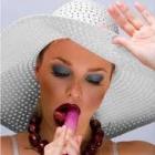 mulher_tarada_invade_casa_e_estupra_homem_que_ainda_reclamou