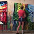 incrivel_pintura_apenas_com_tinta_e_gravidade