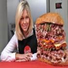 chef_prepara_sanduiche_de_mais_de_125_quilos