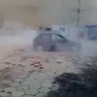 russo_derruba_uma_parede_usando_um_carro_sem_danificalo