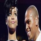 Mesmo com agressão parentes de Rihanna torcem para que ela reate com Chris Brown