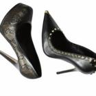 madonna_lanca_colecao_de_sapatos
