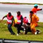 moto_gp_da_malasia_piloto_e_derrubado_da_maca_apos_acidente_grave