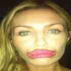 notwitter_modelo_tenta_provar_que_nao_fez_plastica_mas
