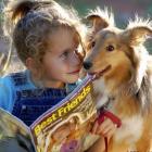 Crianças confundem o rosnar de um cachorro com sorriso