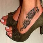 Lindas tatuagens femininas nos pés