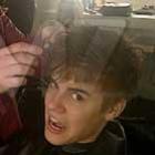 justin_bieber_cortou_o_cabelo_e_deu_adeus_a_sua_franja