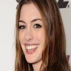 Anne Hathaway produzirá e estrelará filme no cinema