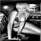 rihanna_posa_como_garota_propaganda_para_a_grife_armani_