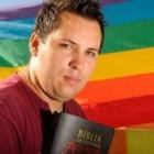 expulso_por_ser_gay_pastor_cria_igreja_voltada_a_homossexuais_