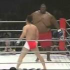 luta_incrivel__lutador_de_75kg_contra_lutador_de_300kg
