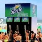 maquina_gigante_de_refrigerante_em_praia_no_rio_de_janeiro