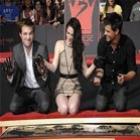 atores_de_crepusculo_deixam_sua_marca_na_calcada_da_fama
