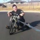 como_nao_fazer_drift_no_triciclo