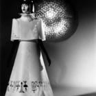 belos_e_frageis_vestidos_de_papel