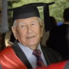 australiano_de_97_anos_conclui_mestrado_