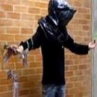 estudante_de_arte_faz_trabalho_radical_e_morre_asfixiado
