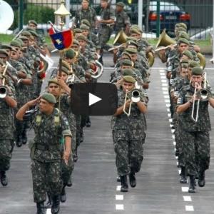 BANDA DO EXÉRCITO TOCA “SHOW DAS PODEROSAS” NO RIO DE JANEIRO